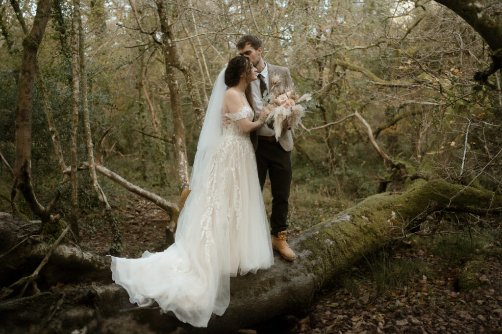 Romantic Wedding Photos in a Forrest